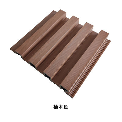 ความต้านทานรังสียูวี Wpc Wall Cladding Fade Resistant Railway Platform Wpc แผงผนังภายนอก