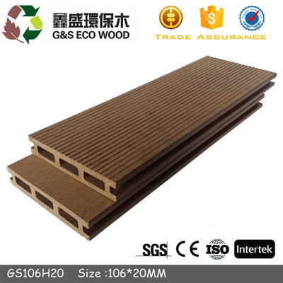 150 X 30 มม. กันน้ำ WPC Hollow Decking พื้นดาดฟ้าพลาสติกกลางแจ้งสำหรับระเบียง