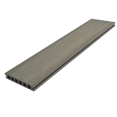 ระเบียง Co Extruded Decking 146 X 22mm 50mm Wpc Decking Tiles พื้นกันน้ำ