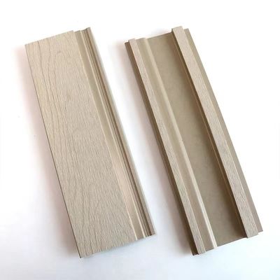 Anti Slip Sleek Wood Siding Accent Wall ภายนอก 3D Outdoor Wpc Wall Cladding