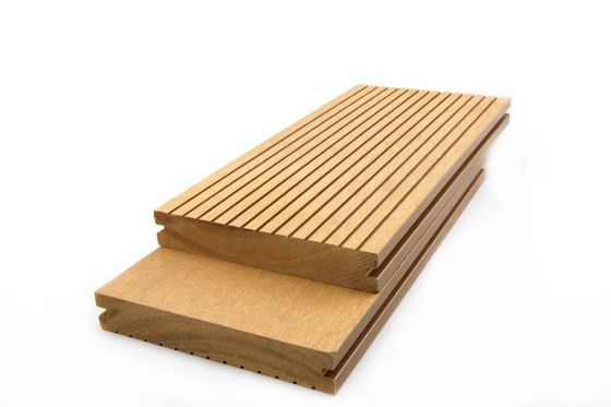 2M Good Malleability Solid Wpc Decking ไม้กระดานพลาสติกคอมโพสิต 106 X 20มม